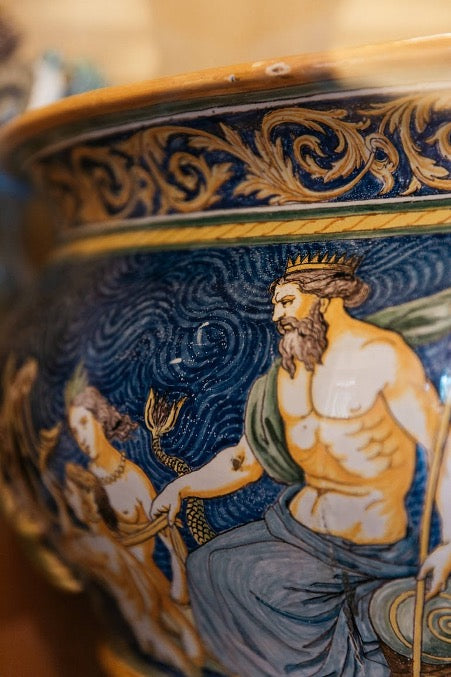 détail faience de nevers